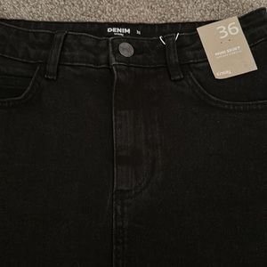 DENIM SINSAY Women’s Skirt~ size 36~ NWT